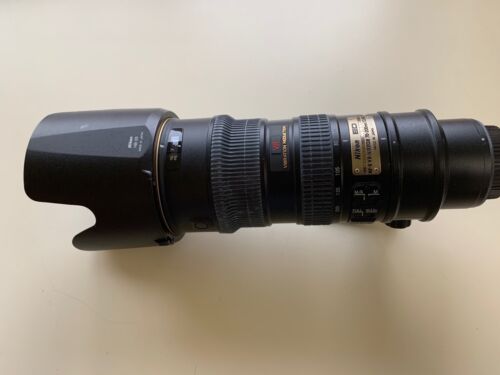 Nikon 70-200mm f/2.8G ED-IF AF-S VR Zoom Nikkor Lens W/ Case - Mint - 第 2/2 張圖片