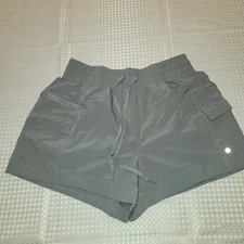 Women's Layer 8 Athletic Shorts Gray Size Large Qwick Dry