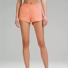 NWT Lululemon Hotty Hot Low-Rise Lined Short 2.5" - MSRP 68