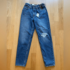 NWT Levi  s 80s Mom Jeans Size 27 30 MSRP 118 