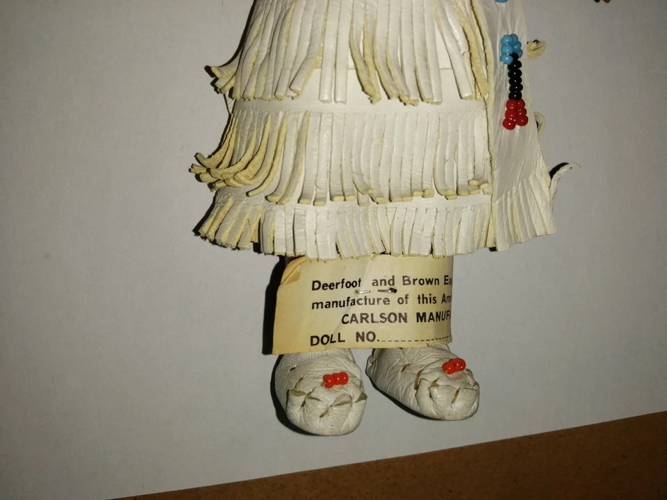 Ancienne petite  poupée indienne Carlson  19 cm avec étiquette - Photo 4/4