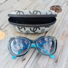 Chanel Collection Bouton 1628 Black Blue Sunglasses 55 13 140 C8 With Case