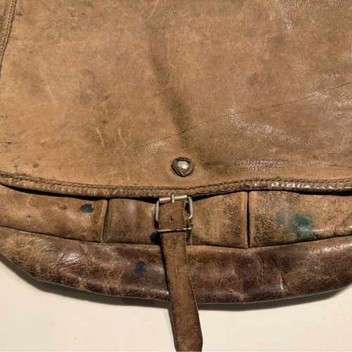 Vintage Leather Aged WORN Camargue France High End Saddle Bag RARE - Picture 6 of 13