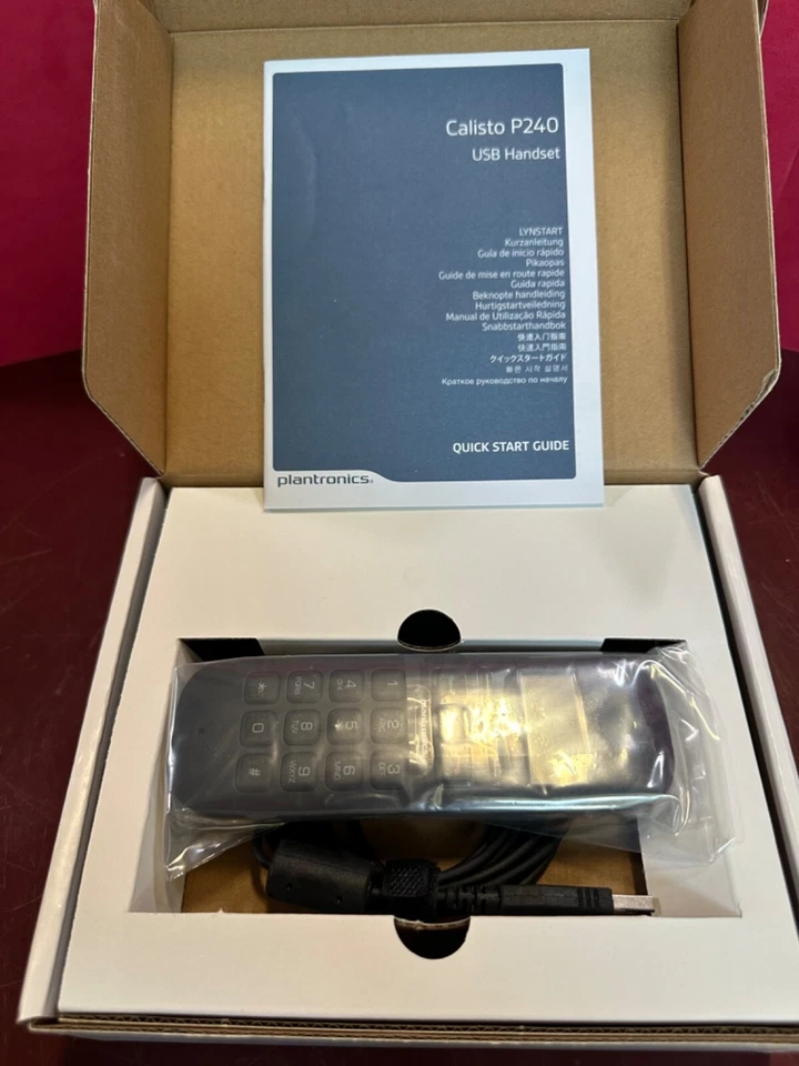NEW Plantronics Calisto P240 USB Unified Communications Handset 57240.004 - Image 3 of 4
