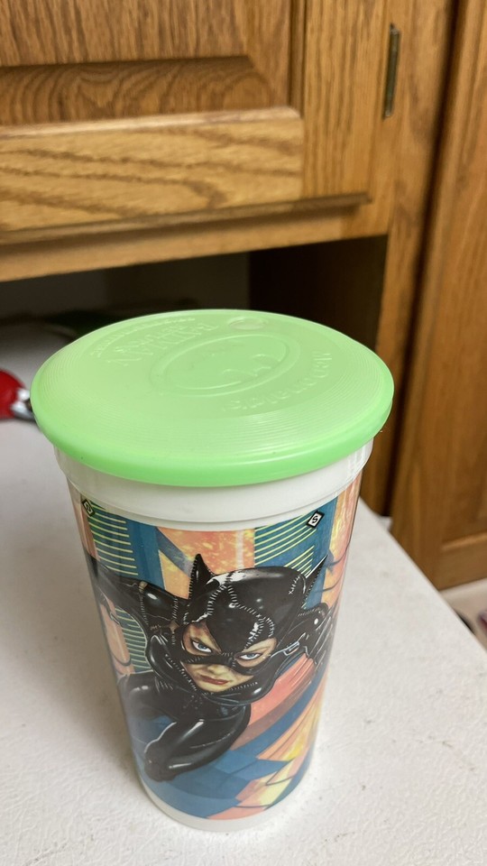 VINTAGE 1992 TIM BURTON BATMAN RETURNS CATWOMAN MCDONALD'S COKE PLASTIC ...