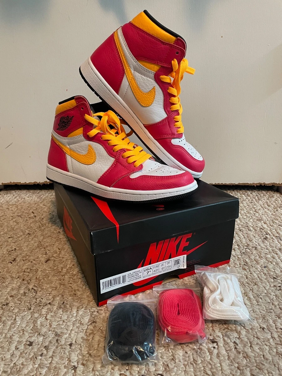 AIR JORDAN1 RETRO HI OG FUSION REDsbblazer