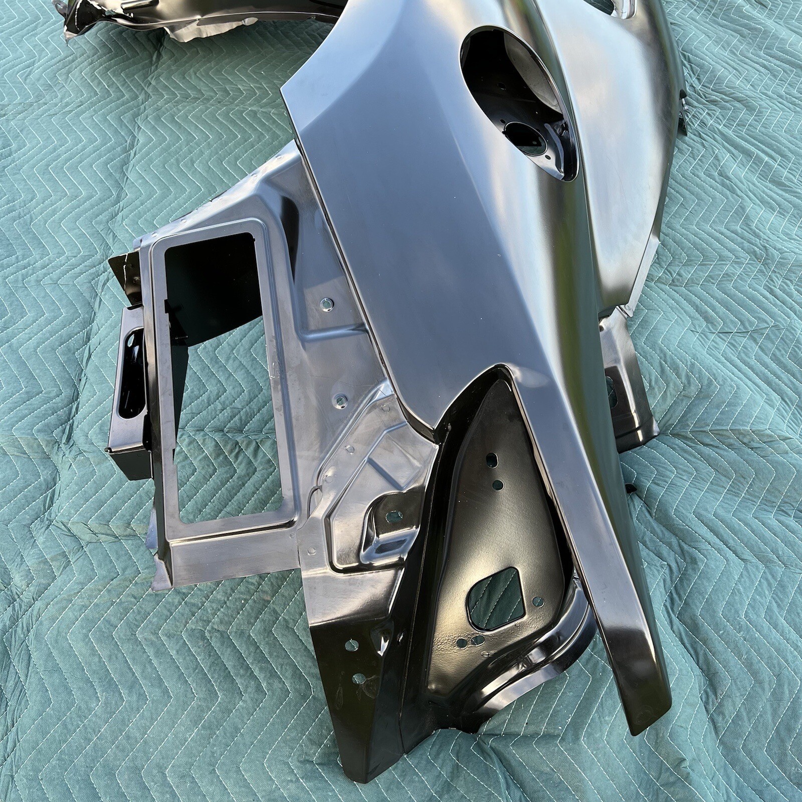 12-16 Maserati GranTurismo M145 Left LH Driver Side Body Panel *Damaged* OEM