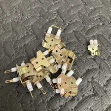 Lot of 11pcs HC-6U CRYSTAL SOCKET & HOLDER NOS