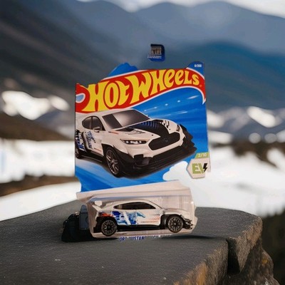 HOT WHEELS  .. FORD MUSTANG MACH E 1400 .. HW EV.. CARD NUMBER 8