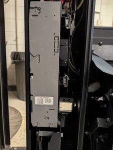 2 Vending machines (Linux 1000 series machine & Semi refrigerated machine)