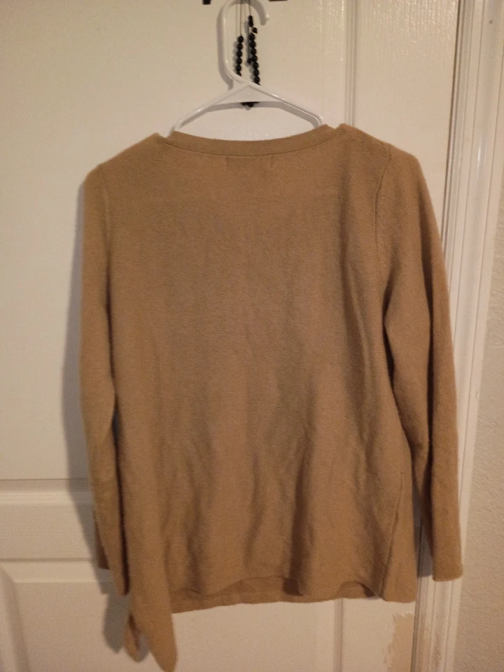 Suéter de cachemir para mujer Peck & Peck beige, manga larga, 2 capas Foto 3 de 4