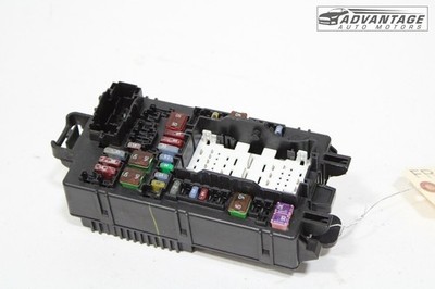 2024-2025 GMC SIERRA 2500 HD RIGHT SIDE FUSE RELAY JUNCTION BLOCK BOX OEM