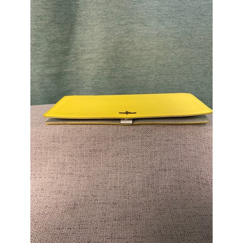 Bolso de Mano Cole Haan City Lg Plano Plegable Reflectante Nuevo con Etiquetas Amarillo - Imagen 11 de 17