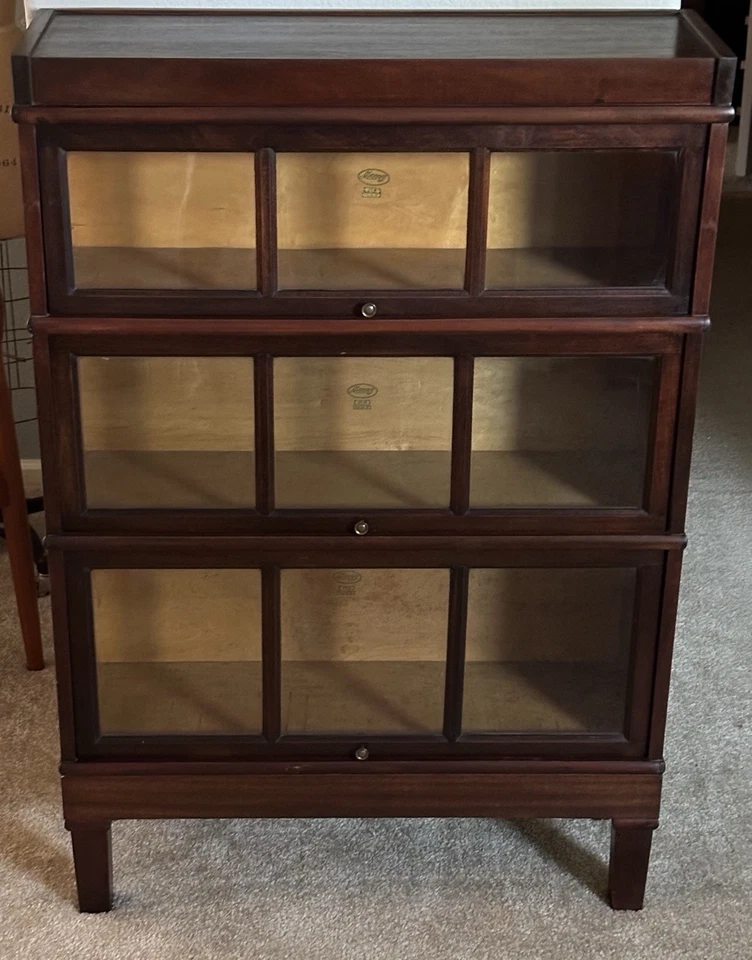 Librería Macey Caoba 3 Pilas Ventanas Divididas Foto 2 de 4