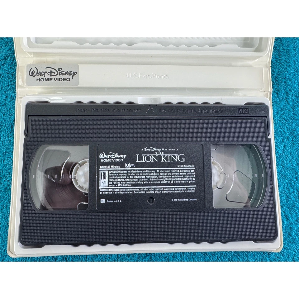 Disney The Lion King VHS Tape Walt Disney Masterpiece Classic Movie - Image 3 of 3