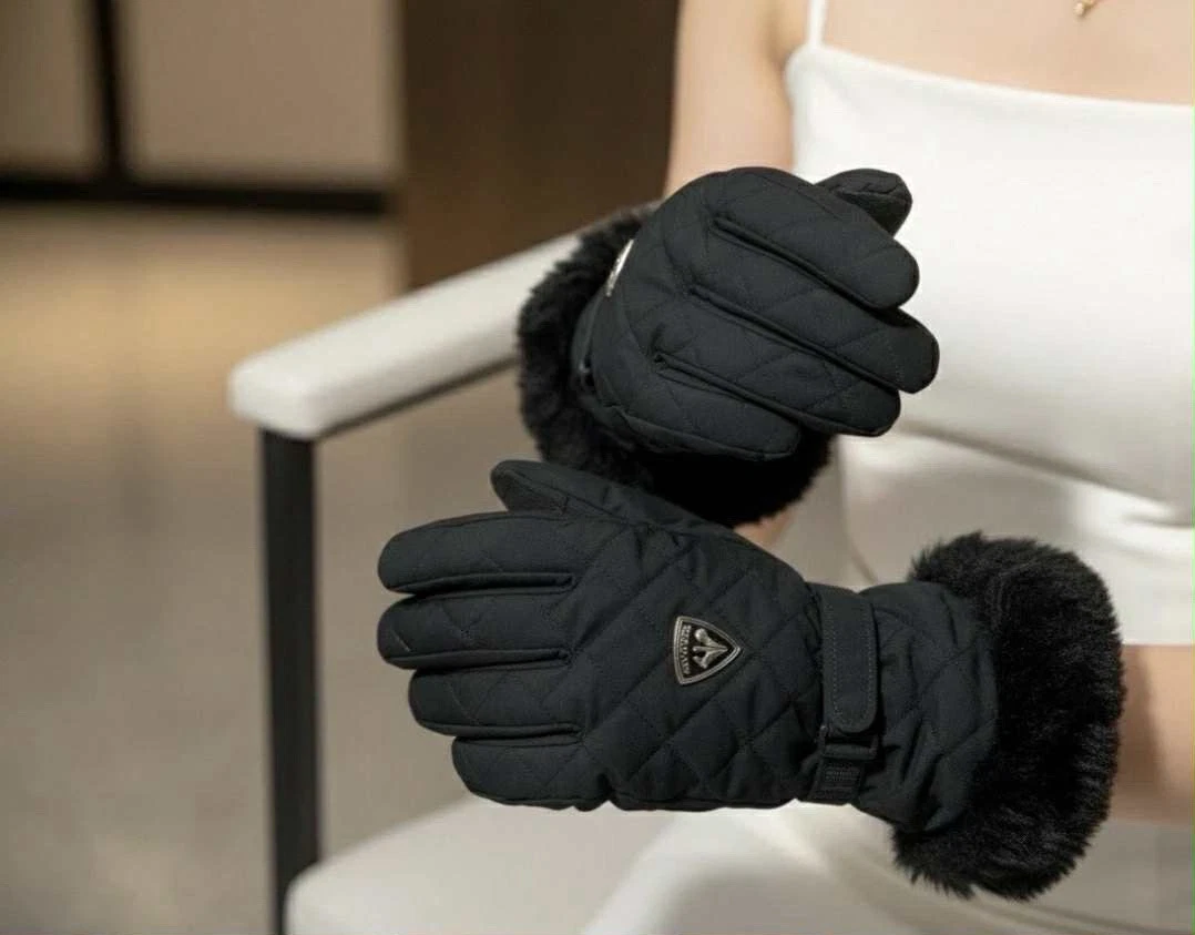 Rossignol Women’s Ski Gloves Black Faux Fur Trim Leather Palm Winter Snow NWOT
Opens in a new window