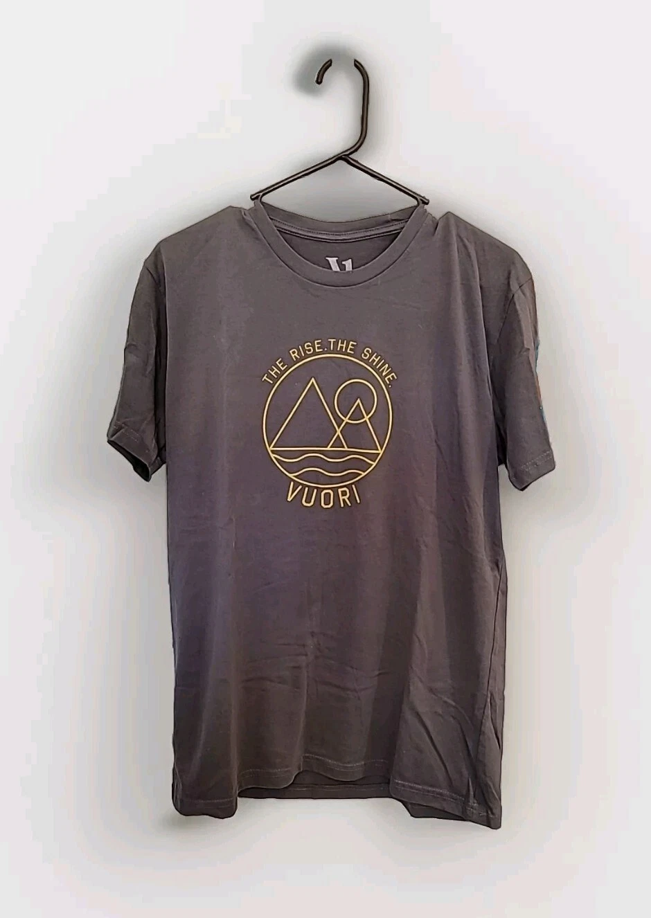 vuori the rise the shine soft shirt
