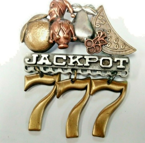 Lucky Pin, Vintage Pin 777 Pin Gamblers Pin Retro Pin Jackpot Pin
