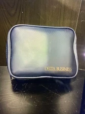 Vintage Delta Airlines Business Class Amenities Toiletries Travel Kit Bag 