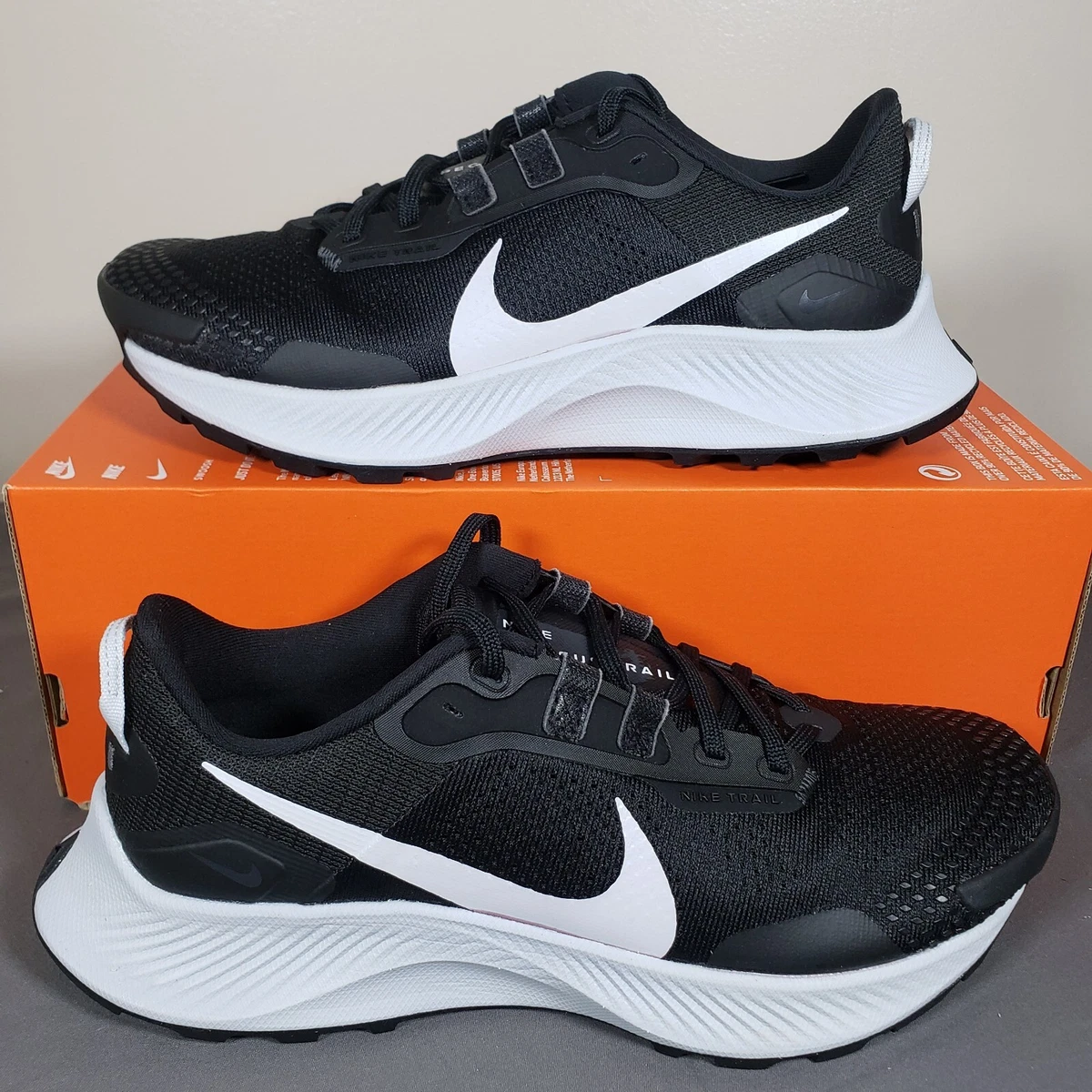 Nike black and shop white training shoes