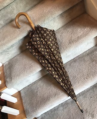 Vintage 1970s LOUIS VUITTON Wood Handle Cotton Fabric Umbrella 