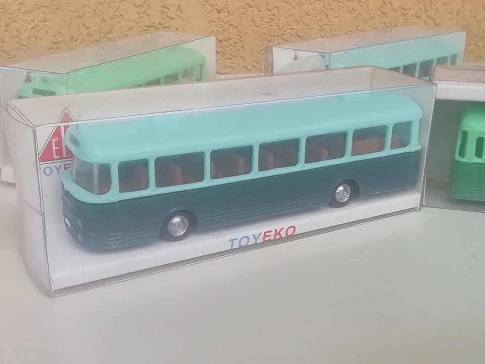 TOYEKO LOTTO 6 AUTOBUS  1/87 IN CONFEZIONE  -9 - Immagine 4 di 4