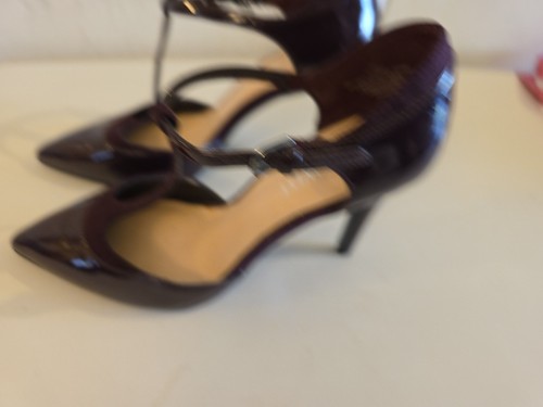 NINE WEST Tatumo T-Strap Purple Egg Plant Patent Leather Heels Size 5M  - Picture 5 of 11