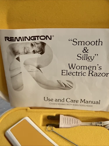 Remington Women's Electric Razor Shaver Smooth Silky Works In Case Vintage MCM - Picture 4 of 10