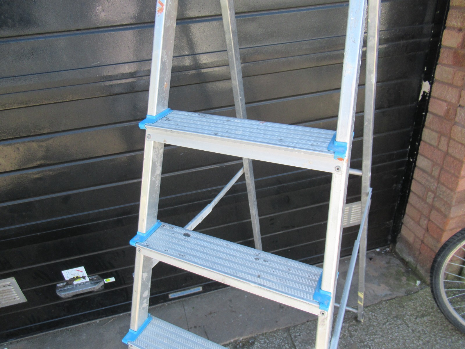 Beldray 7 Tread Aluminium Step Ladder - Lightweight Folding Platform ...