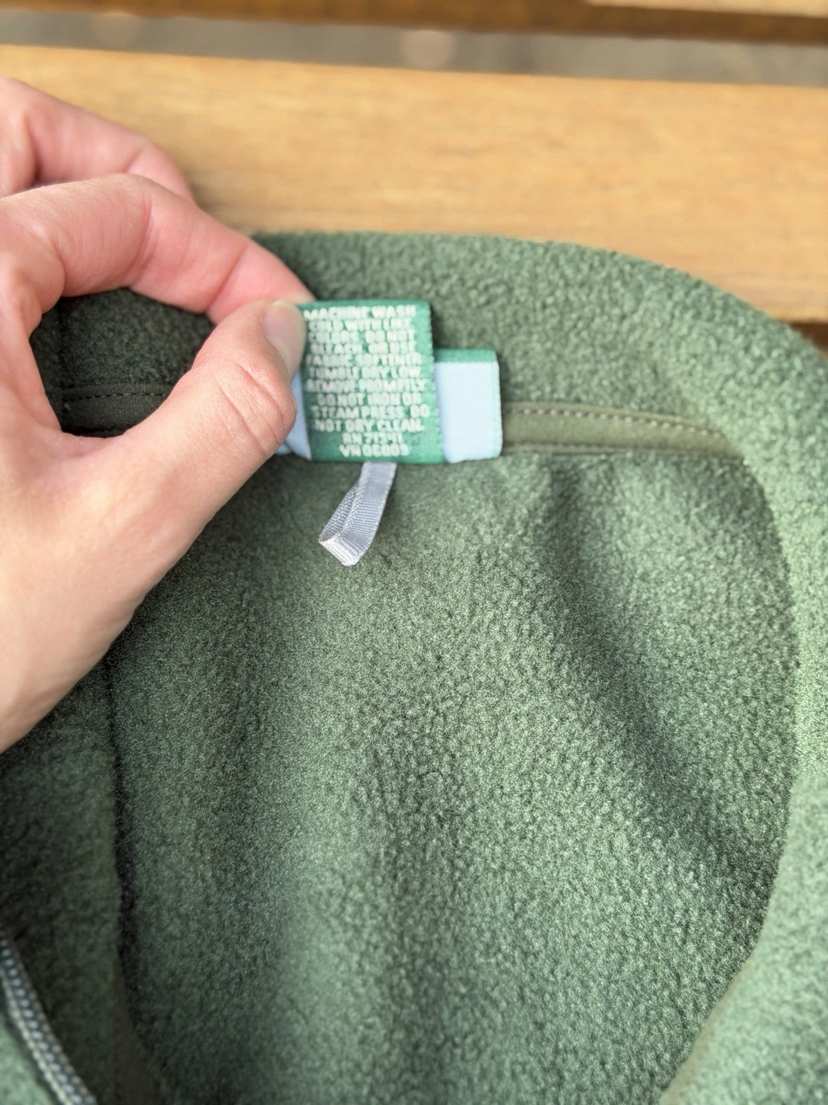 LL Bean Full Zip Fleece Jacket Mens L Forest Green Zip Pockets Outdoor Gorpcore - product detail image 6