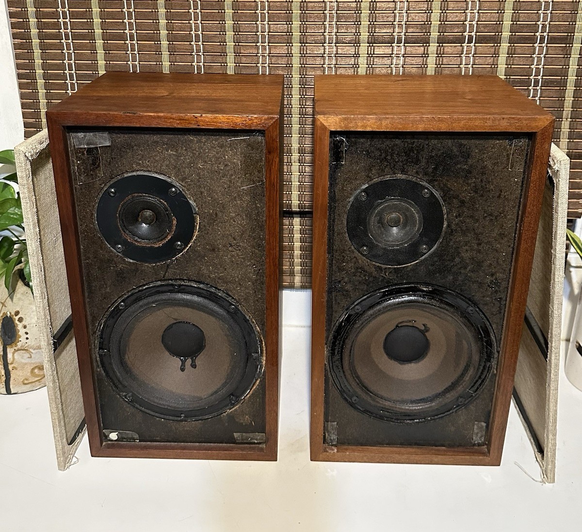 Acoustic Research Ar-4x Vintage Bookshelf Speakers AR4X AR 4x for