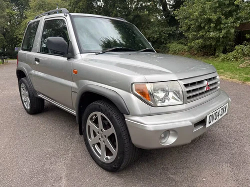 Mitsubishi Shogun, photograph 18