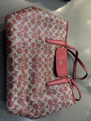 Coach Women's Shoulder Bag Leather
