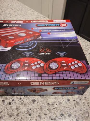 Hyperkin Retron 3 Launch Edition Console rossa testata - Foto 2 di 10