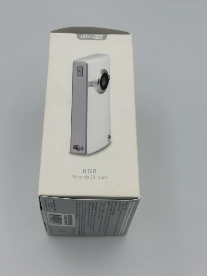 Flip Ultra HD Video Camera 8GB Memory U32120W 3rd Gen Rare *BRAND NEW SEALED* - Image 4 of 4