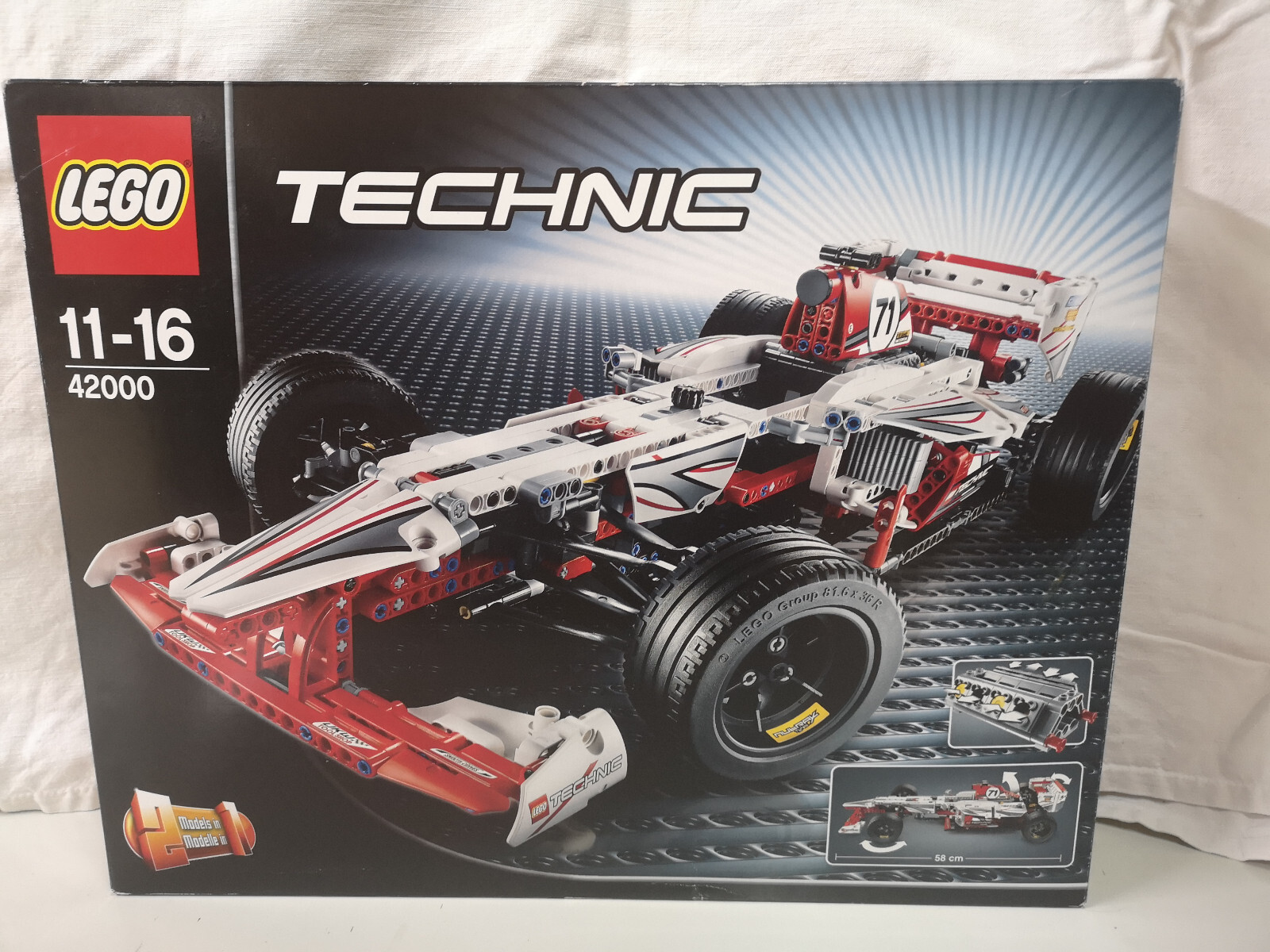 LEGO Technic 42000 la voiture de F1 neuve pour décoration de bureau et salon