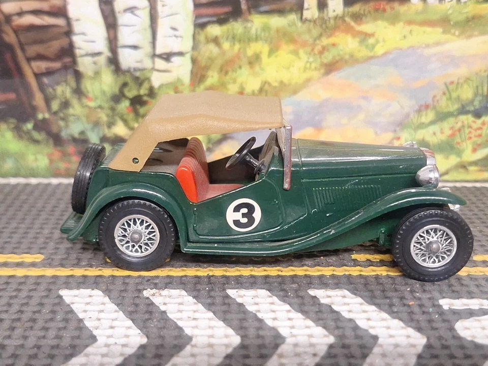 VINTAGE MATCHBOX MODEL OF YESTERYEAR 1945 MG TC %Y-8 MFG. IN 1977 - Image 2 of 4
