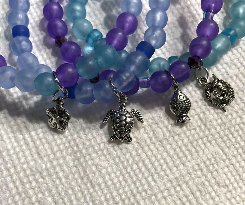 Juego de 4 pulseras Sea Glass Frost Stack azul verde azulado púrpura multi tortuga artesanal Foto 3 de 4