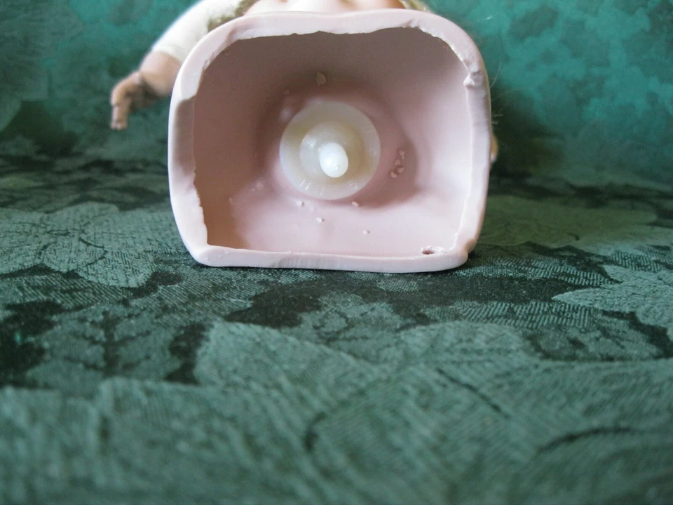 Porcelain Doll Head & Hands Foto 3 de 4