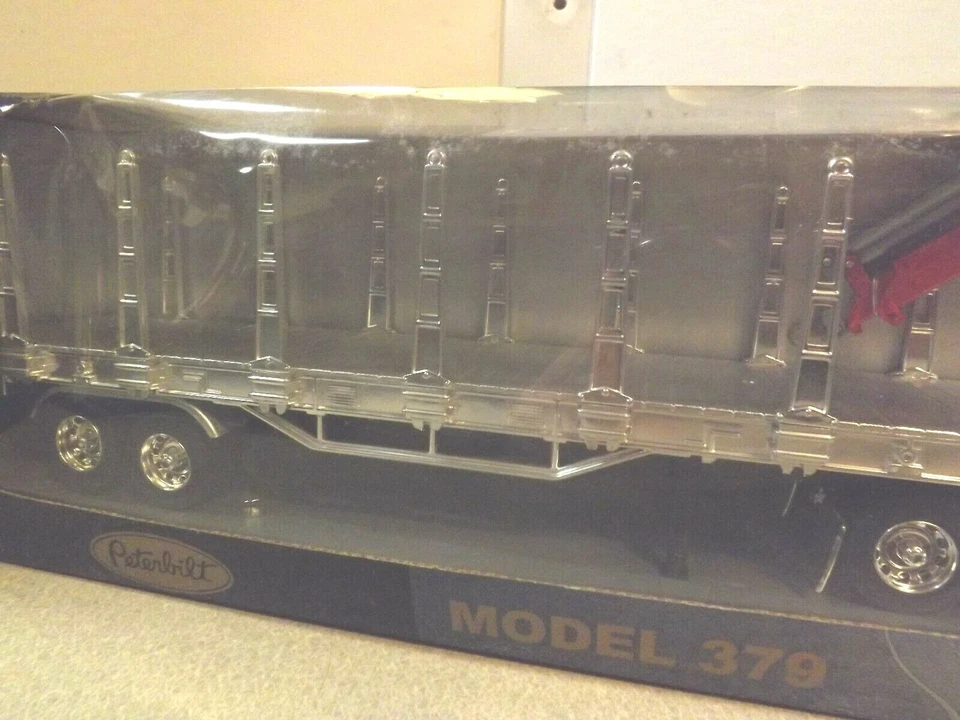 PETERBILT MODEL 379 LONG HAULER #12043 - Image 3 of 4