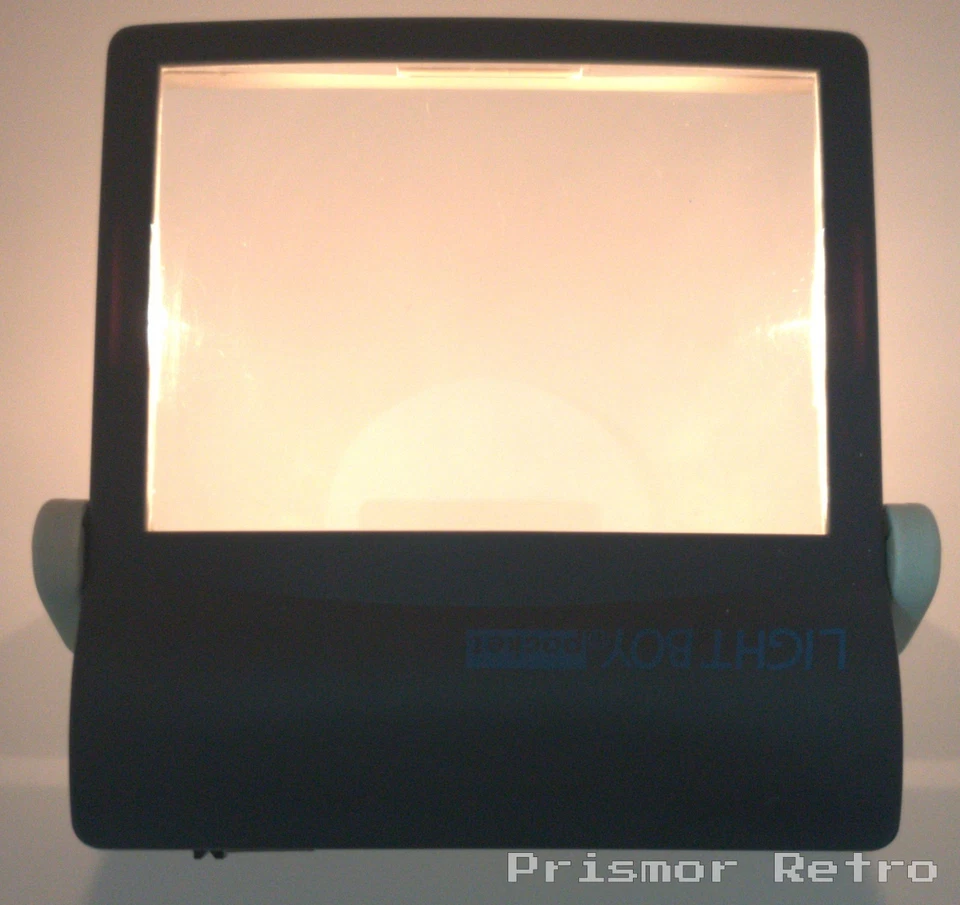 Light Boy Pocket Lupe mit Beleuchtung Für Game Boy Pocket - LBP 003 Vic Tokai - Bild 3 von 3