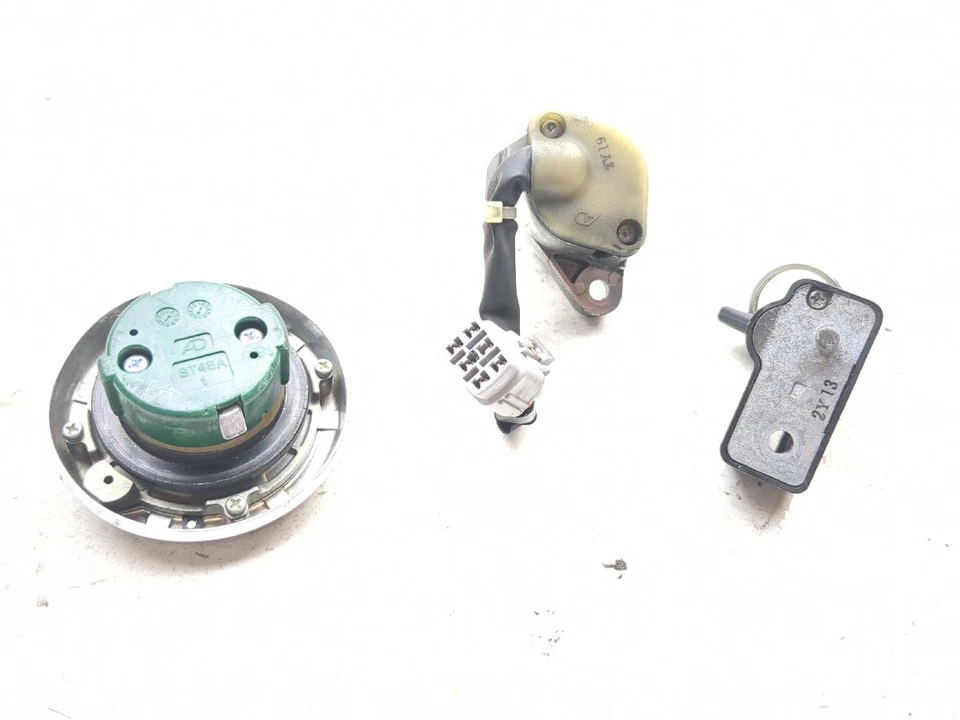 13-19 Suzuki VL1500 Boulevard C90T Juego de bloqueo Interruptor de encendido Casco Tapa y llave Foto 2 de 4