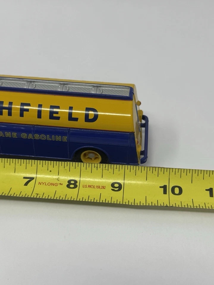 Corgi Yellow Mack LJ Richfield Semi Skirted Tanker Truck 1:50 - Image 3 of 4