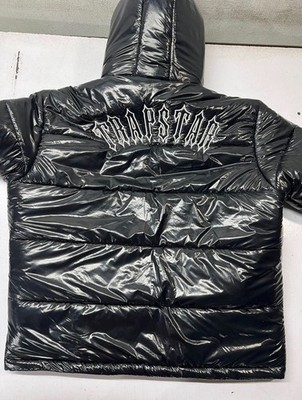 Trapstar Irongate Black Shiny Puffer Jacket Detachable Hood Men s