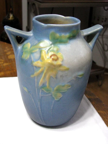 Vntage Roseville Blue w/Yellow Columbine Vase #14-6***ON SALE***