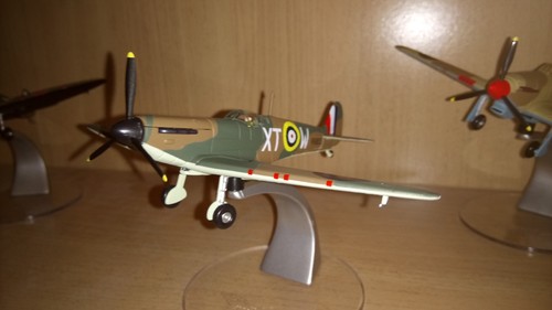 Corgi Aviation Archive 49004 Spitfire MKI Brian Carbury 603 Sqn