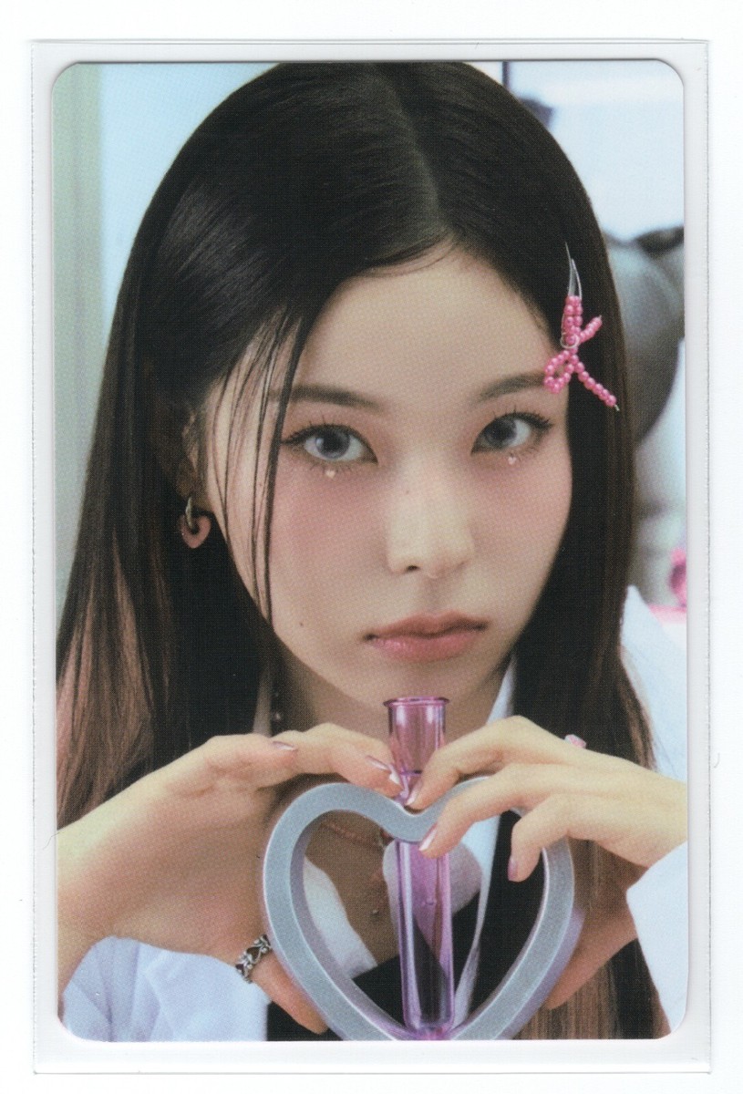 NMIXX トレカ ギュジン NMIXX Kyujin Photocard | CHANGE UP : MIXX LAB Trading Card 23 /40