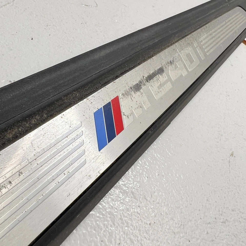 BMW M240xi F23 2017-2021 FRONTAL DERECHO O IZQUIERDO ALFÉIZAR INFERIOR CUBIERTA FABRICANTE DE EQUIPOS ORIGINALES 1 PIEZA Foto 4 de 4