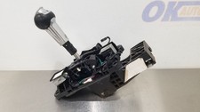 16 Ford Mustang Gt 5.0l Automatic Transmission Shifter