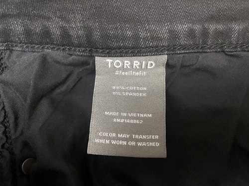 TORRID 3.5 Inch High-Rise Classic Cut-Off Denim Shorts (Black, Plus Size 28) - Picture 5 of 6